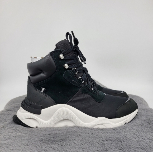 New Sorel Kinetic™ RNEGD Conquest Waterproof High Top Sneaker Sz 6 - Picture 1 of 7